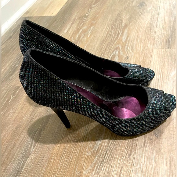NWOT Nine West Sparkle Heels - Picture 4 of 4
